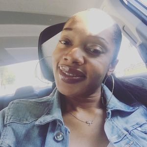 Meet your Posher, Caren
